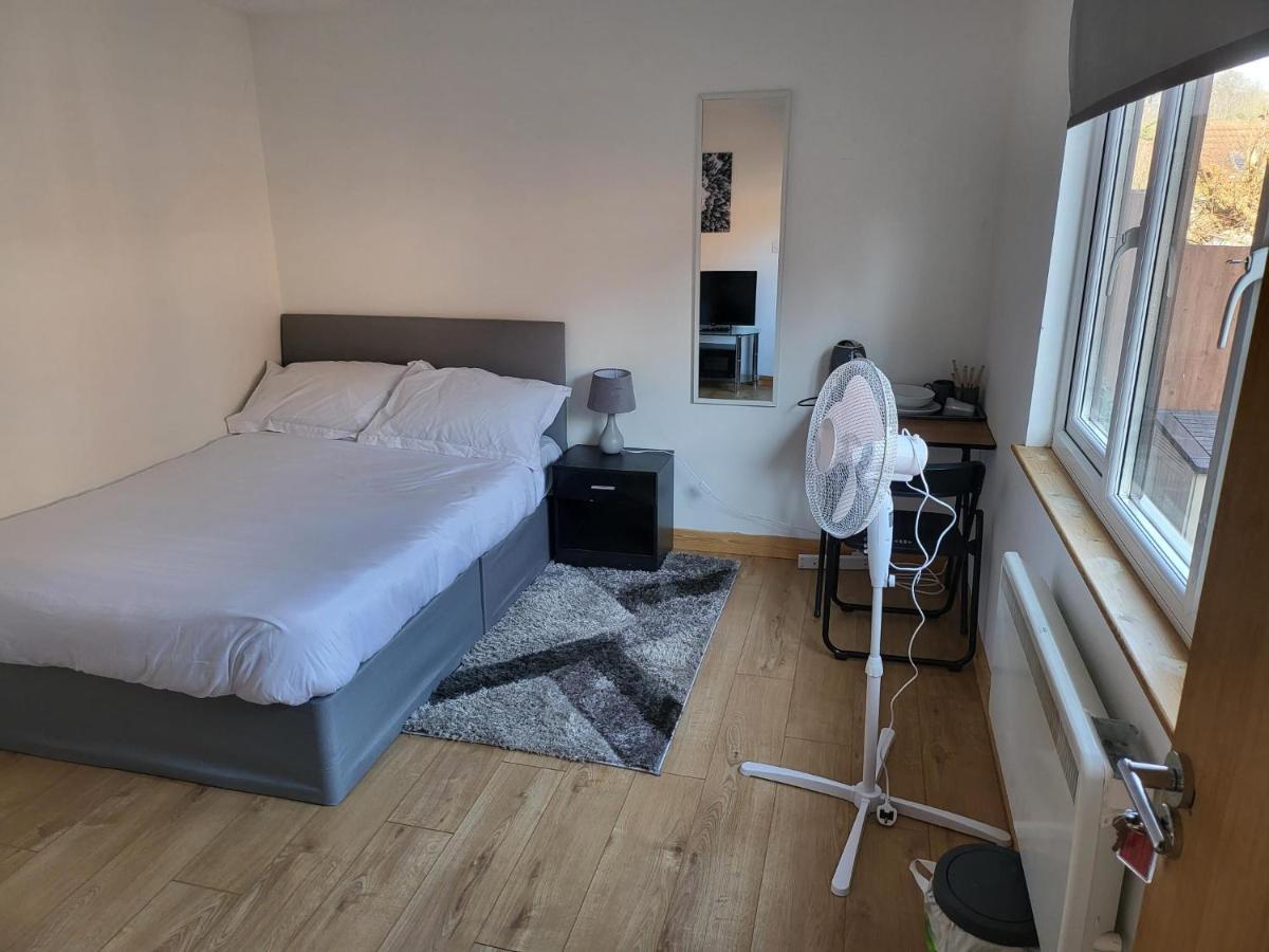 Midway Hotell Watford  Eksteriør bilde
